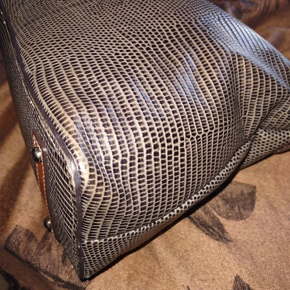 Dooney & Bourke Textured Brown and Black Shoulder Bag - Picture 6 of 12